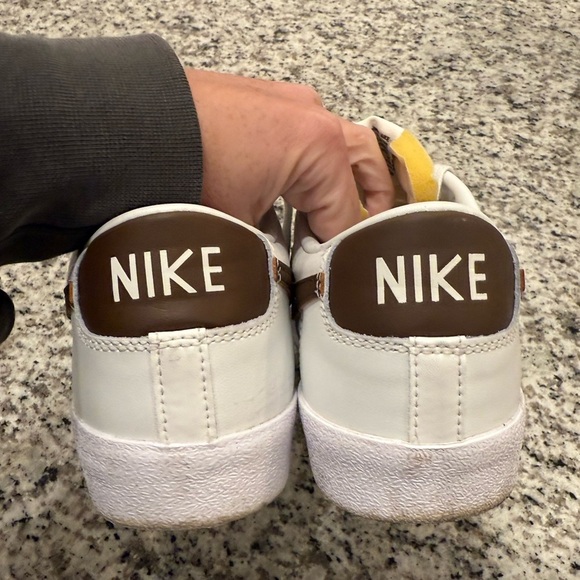 Nike Blazer Low ‘77 - Picture 8 of 14